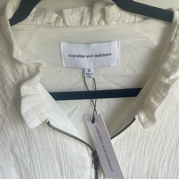 Cupcakes and cashmere NWT Oatmeal Franklin Ruffle Jacket Small (J) - Picture 6 of 10